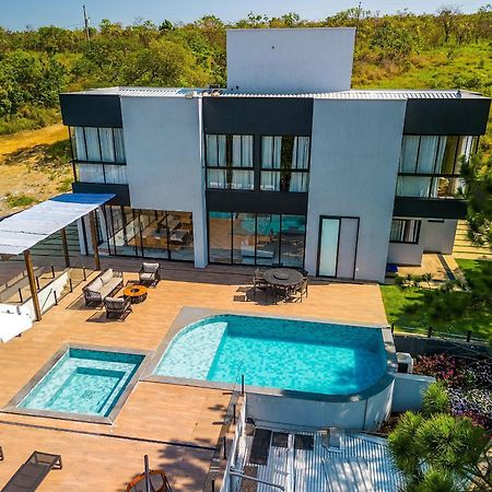 Pousada Com Piscina, Jacuzzi E Com Vista Em Capitolio - Casa Decore Extérieur photo