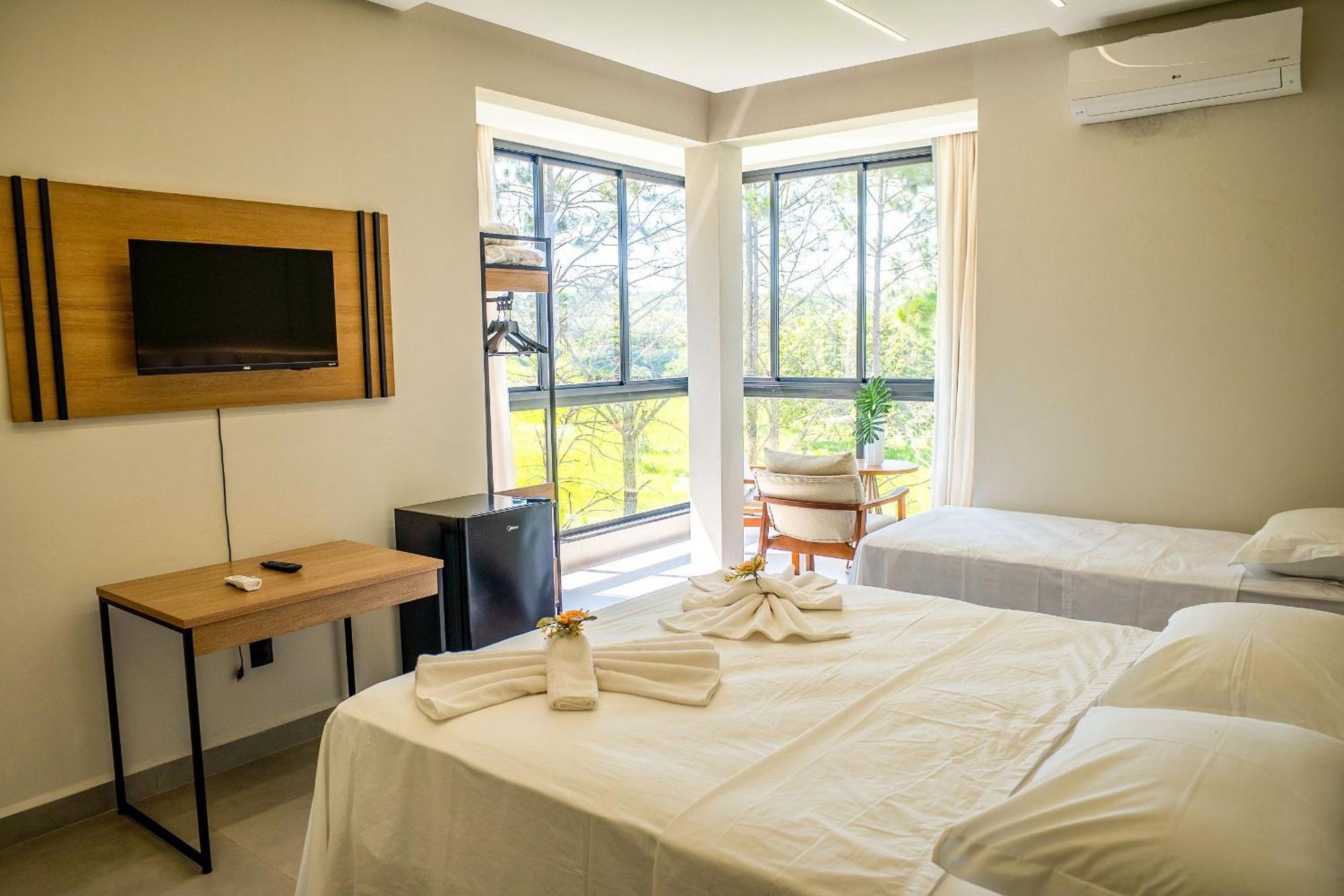 Pousada Com Piscina, Jacuzzi E Com Vista Em Capitolio - Casa Decore Extérieur photo